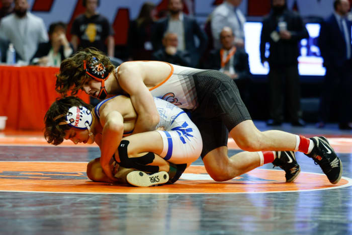 Ben Davino St. Charles East Illinois wrestling championships February 18 2023 Nate Latsch 25897